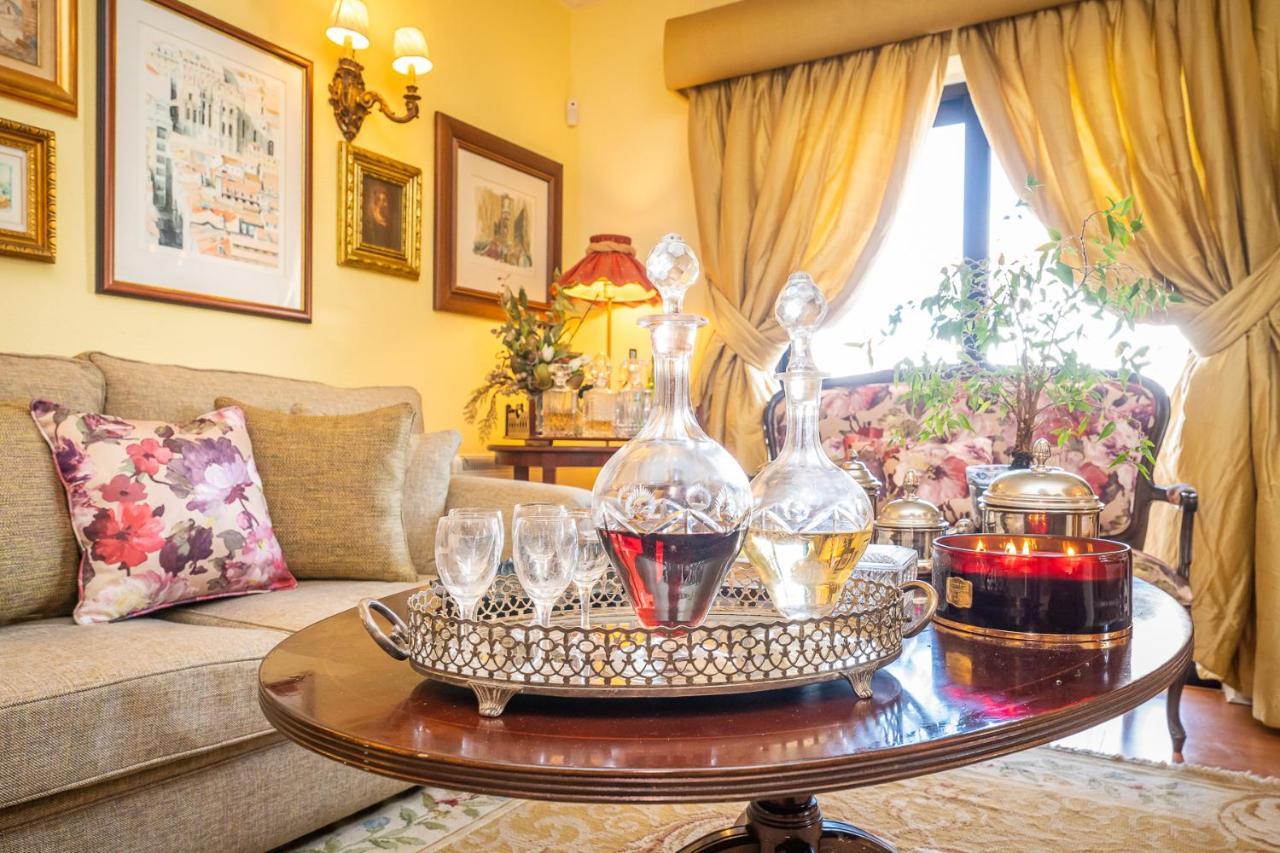 Lourenco'S House Deluxe 卡斯凯什 外观 照片